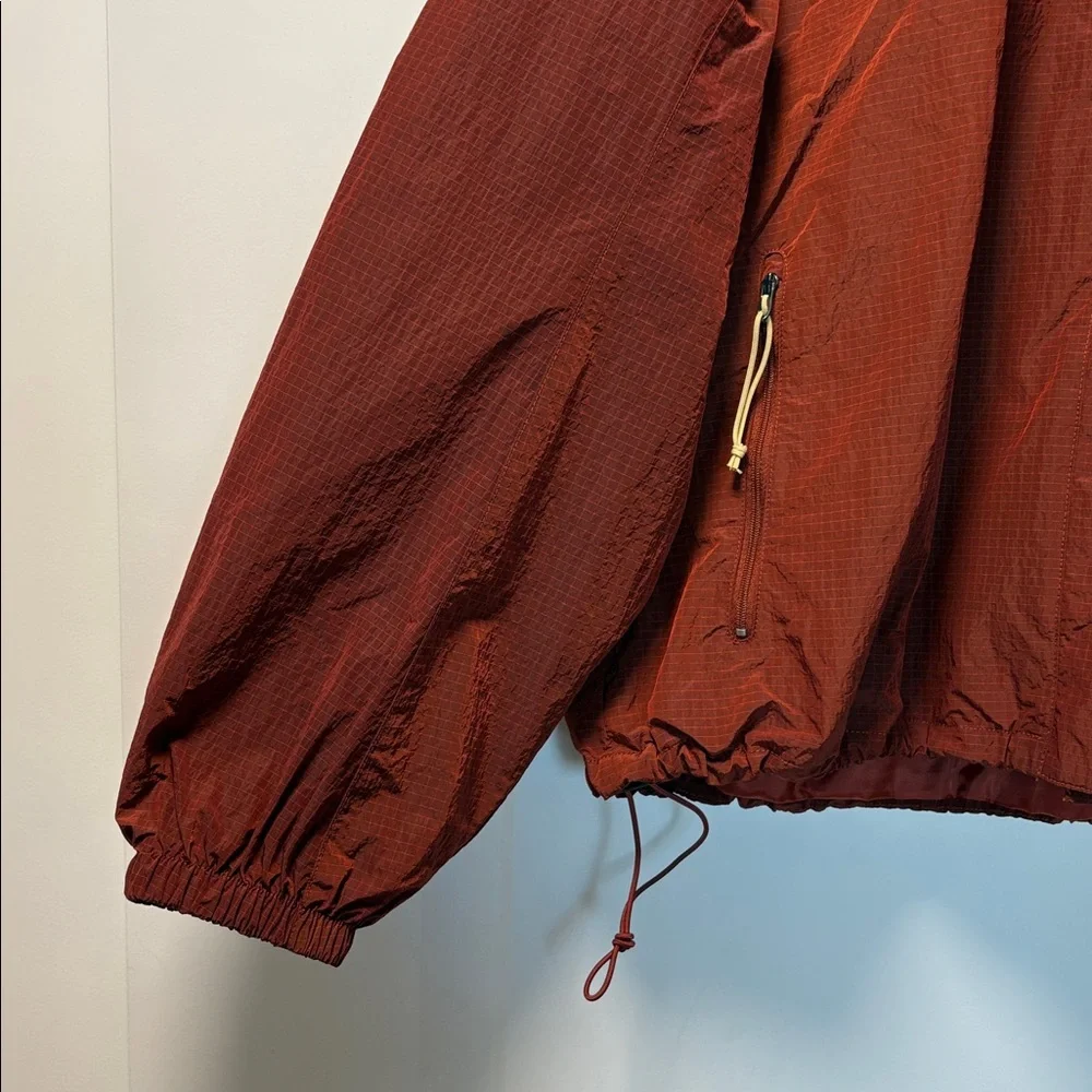 The North Face | Women's Lightweight Jacket - Picture 6 of 11